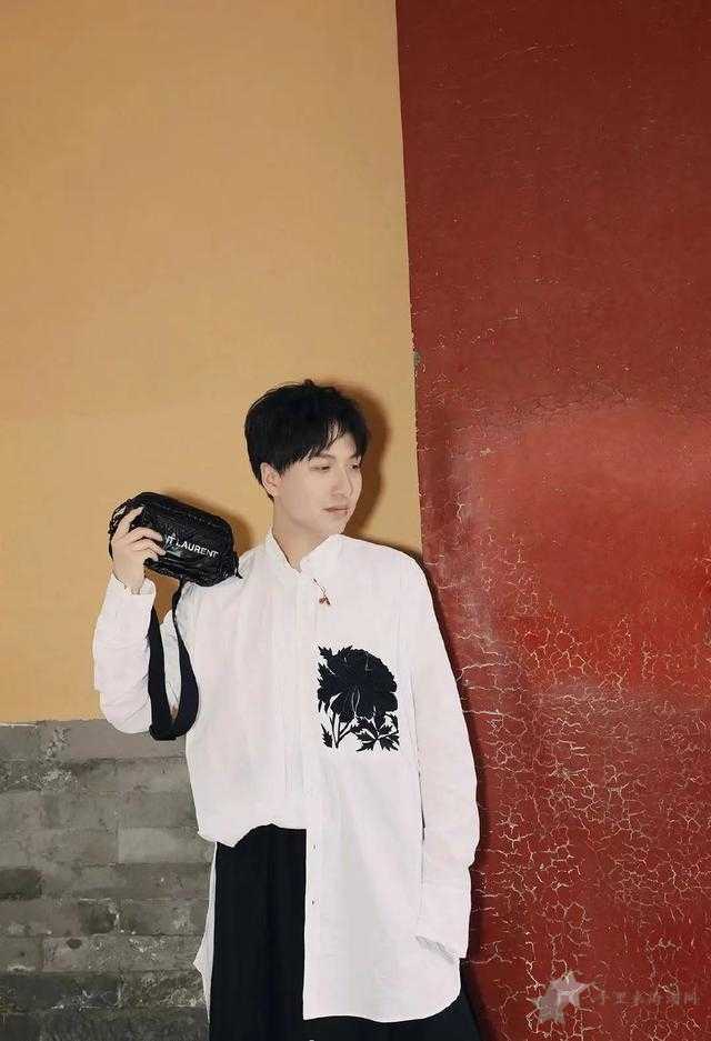 连年亏损的发发奇,为什么开天猫发发奇奢侈品旗舰店2